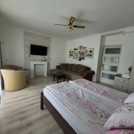 Kardos Apartman デブレツェン エクステリア 写真