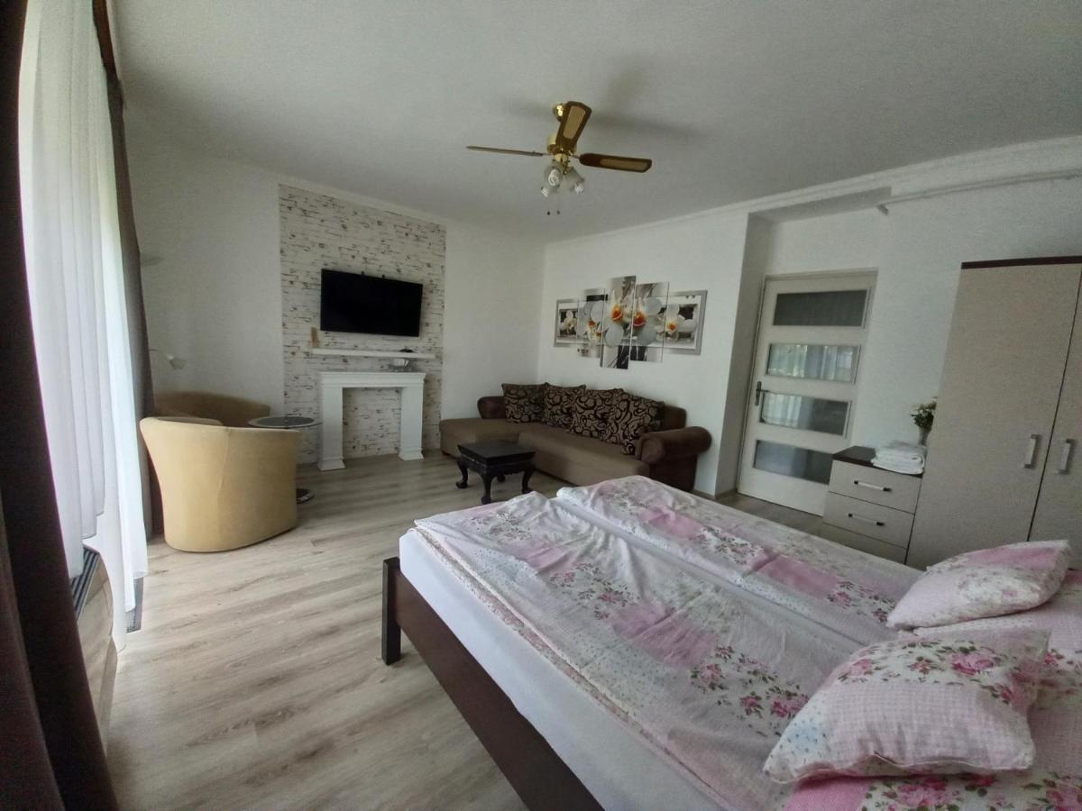 Kardos Apartman デブレツェン エクステリア 写真