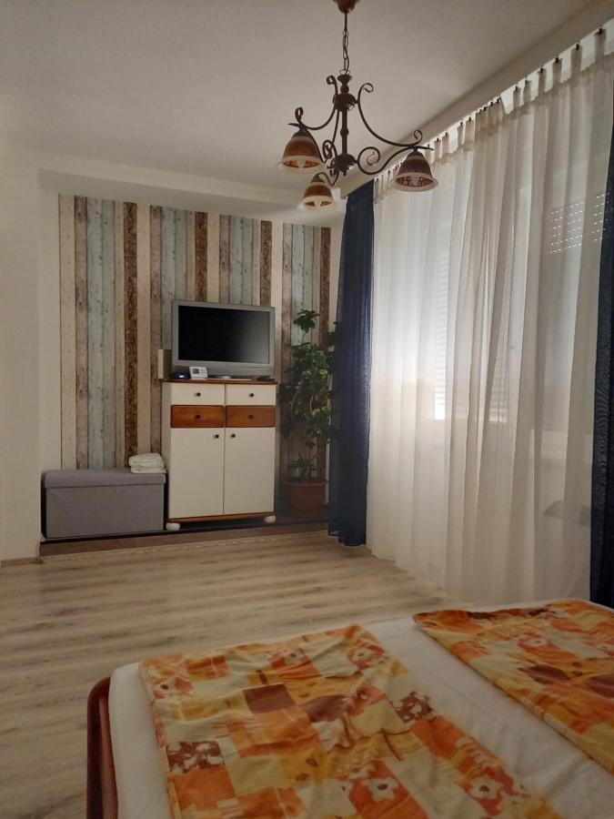 Kardos Apartman デブレツェン エクステリア 写真